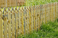 Новый деревянный забор